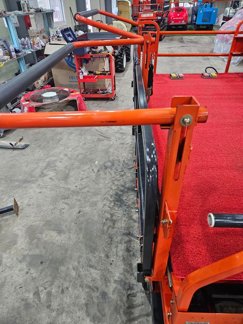 신지안님의 장터 판매 상품 [성부고소작업차 판매합니다] 첨부 사진