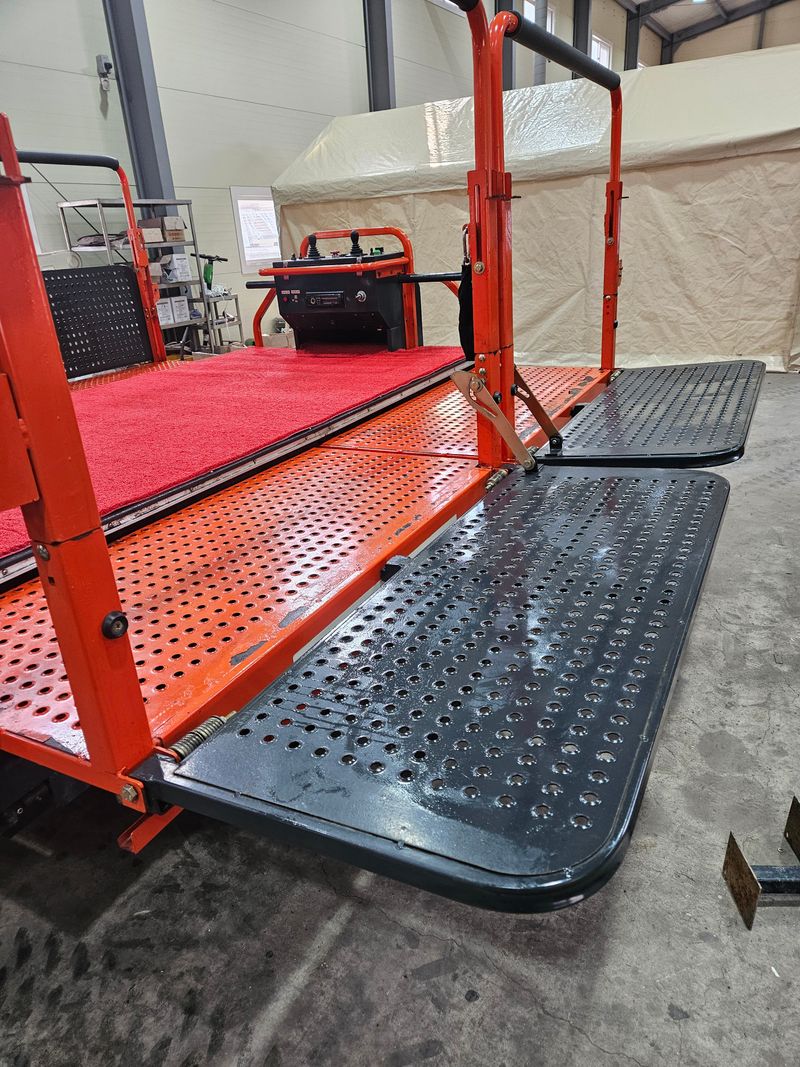 신지안님의 장터 판매 상품 [성부고소작업차 판매합니다] 첨부 사진