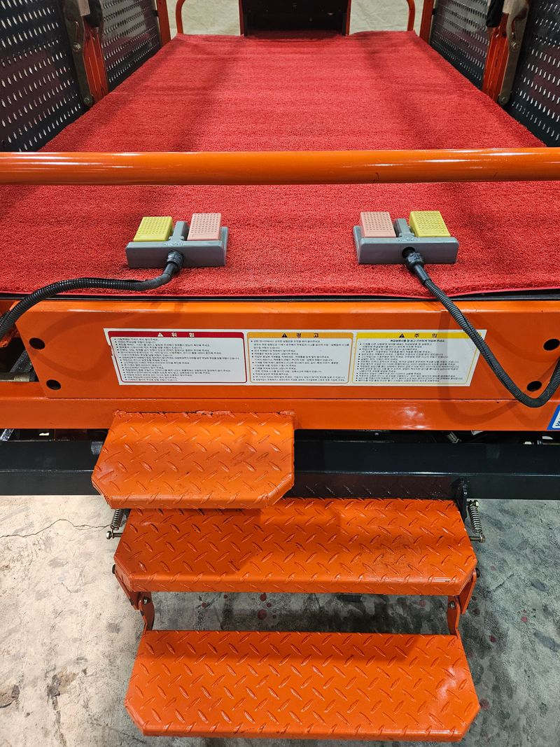 신지안님의 장터 판매 상품 [성부고소작업차 판매합니다] 첨부 사진