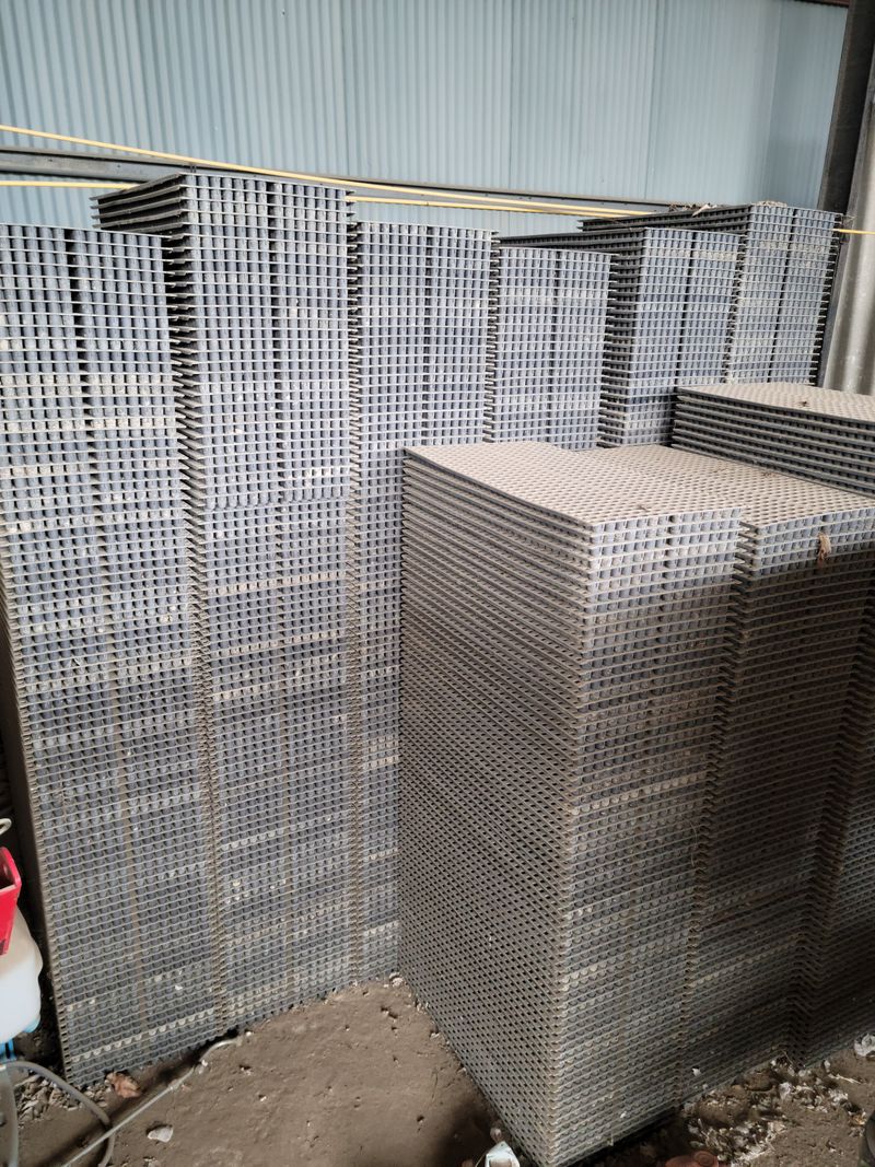 황현호님의 장터 판매 상품 [구보다 양파 이식기 불스 피복기 트레이] 첨부 사진