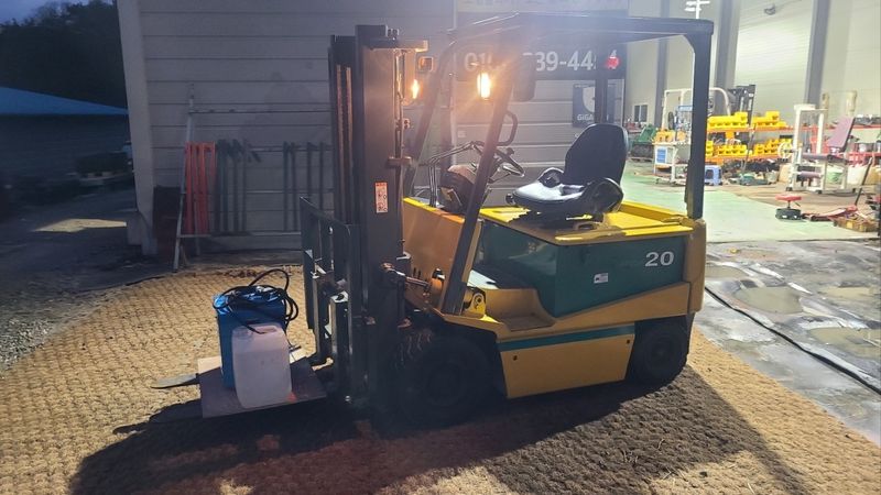 일개미(4454)님의 장터 판매 상품 [코마츠전동2톤지게차] 첨부 사진