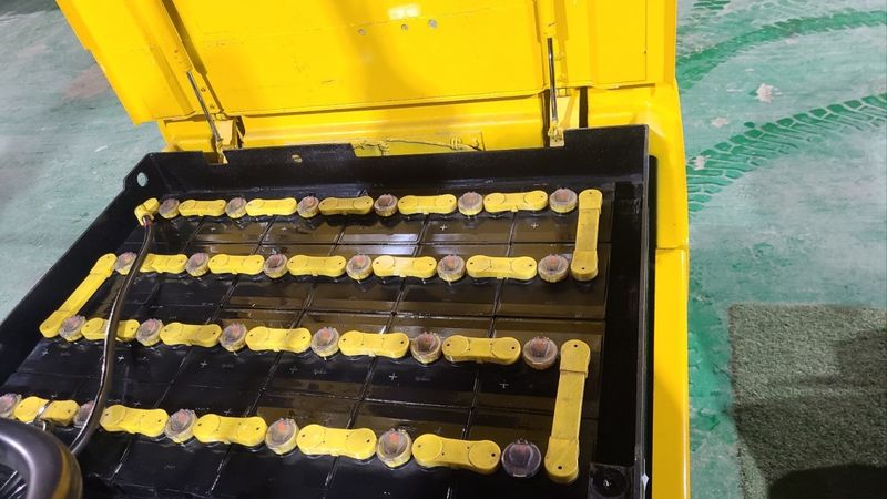 일개미(4454)님의 장터 판매 상품 [코마츠전동2톤지게차] 첨부 사진