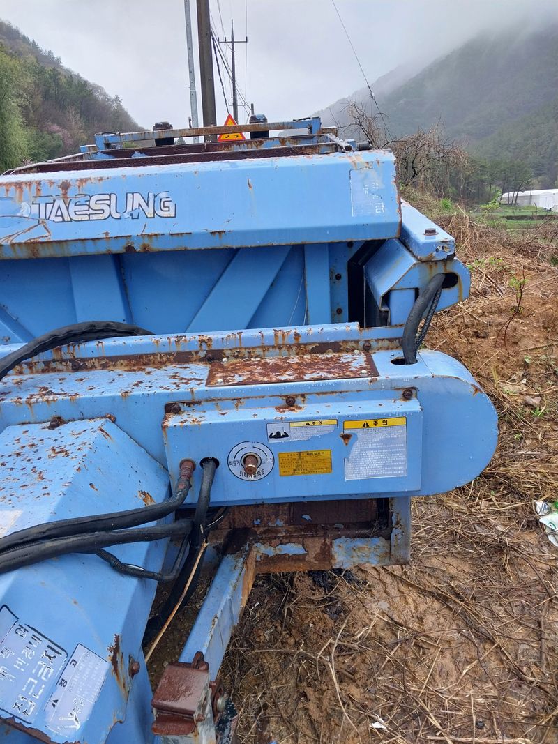 홀곡찬바람님의 장터 판매 상품 [퇴비살포기 ] 첨부 사진