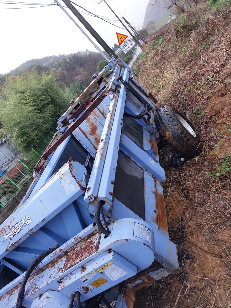 홀곡찬바람님의 장터 판매 상품 [퇴비살포기 ] 첨부 사진