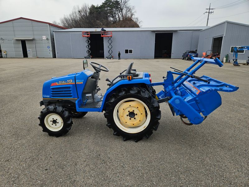 김환성님의 장터 판매 상품 [소형미니트렉터 ISEKI SIAL19(19마력)] 첨부 사진