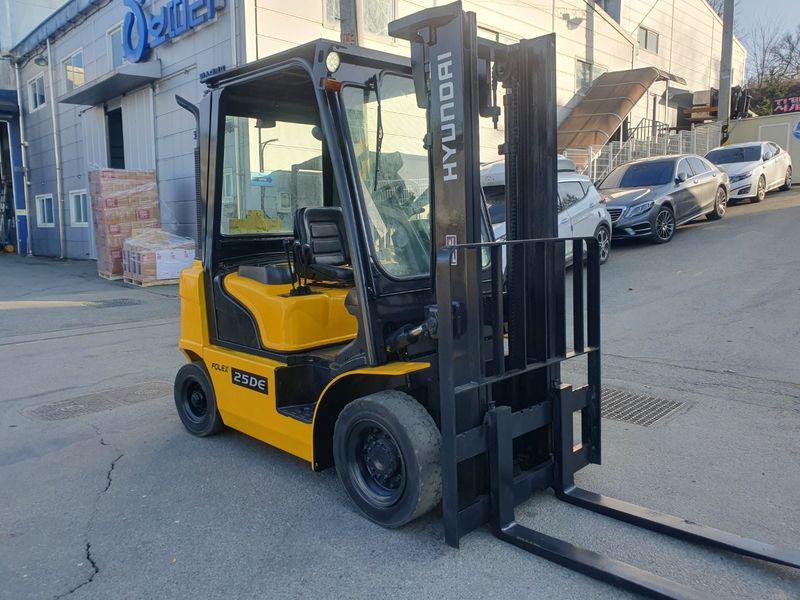 한효진님의 장터 판매 상품 [현대 디젤2.5톤 중고지게차 ] 첨부 사진