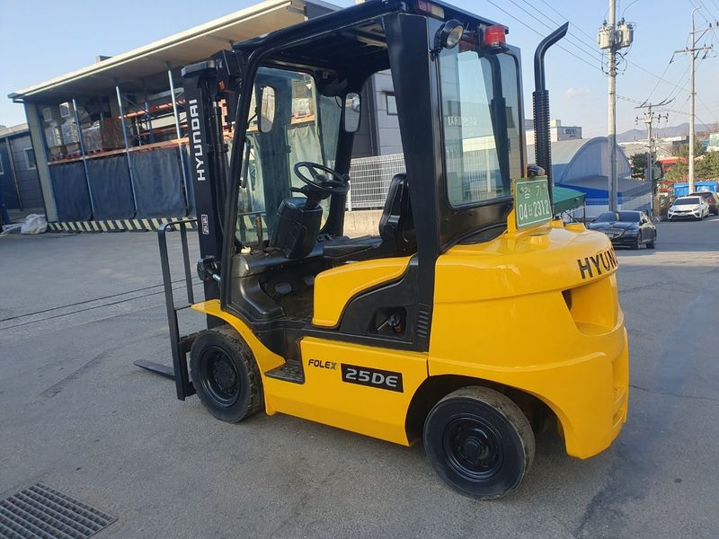 한효진님의 장터 판매 상품 [현대 디젤2.5톤 중고지게차 ] 첨부 사진