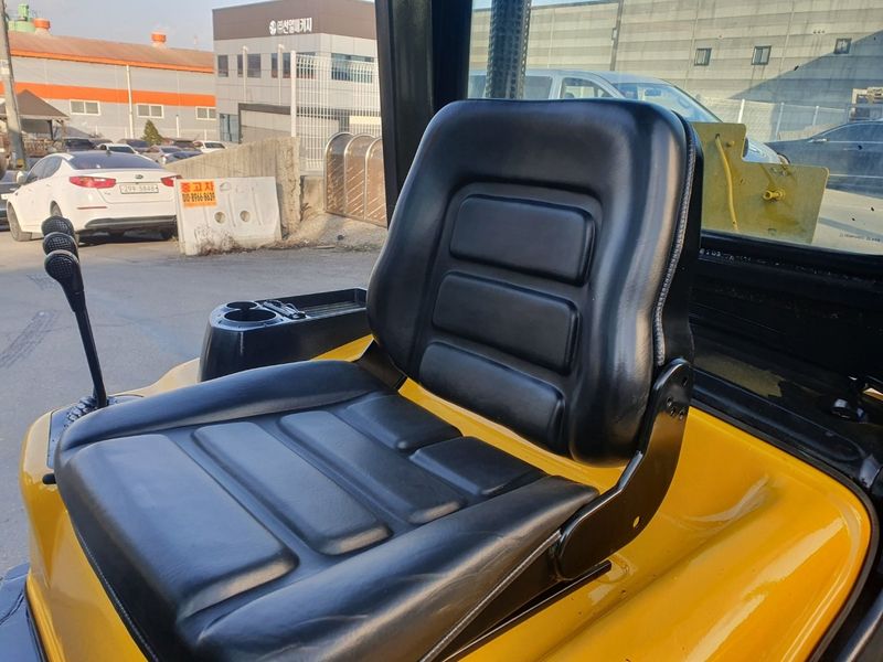 한효진님의 장터 판매 상품 [현대 디젤2.5톤 중고지게차 ] 첨부 사진