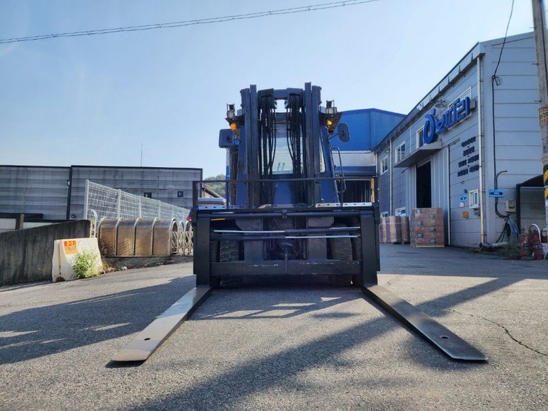 한효진님의 장터 판매 상품 [저렴한 중고지게차 두산 디젤7톤 자동발] 첨부 사진