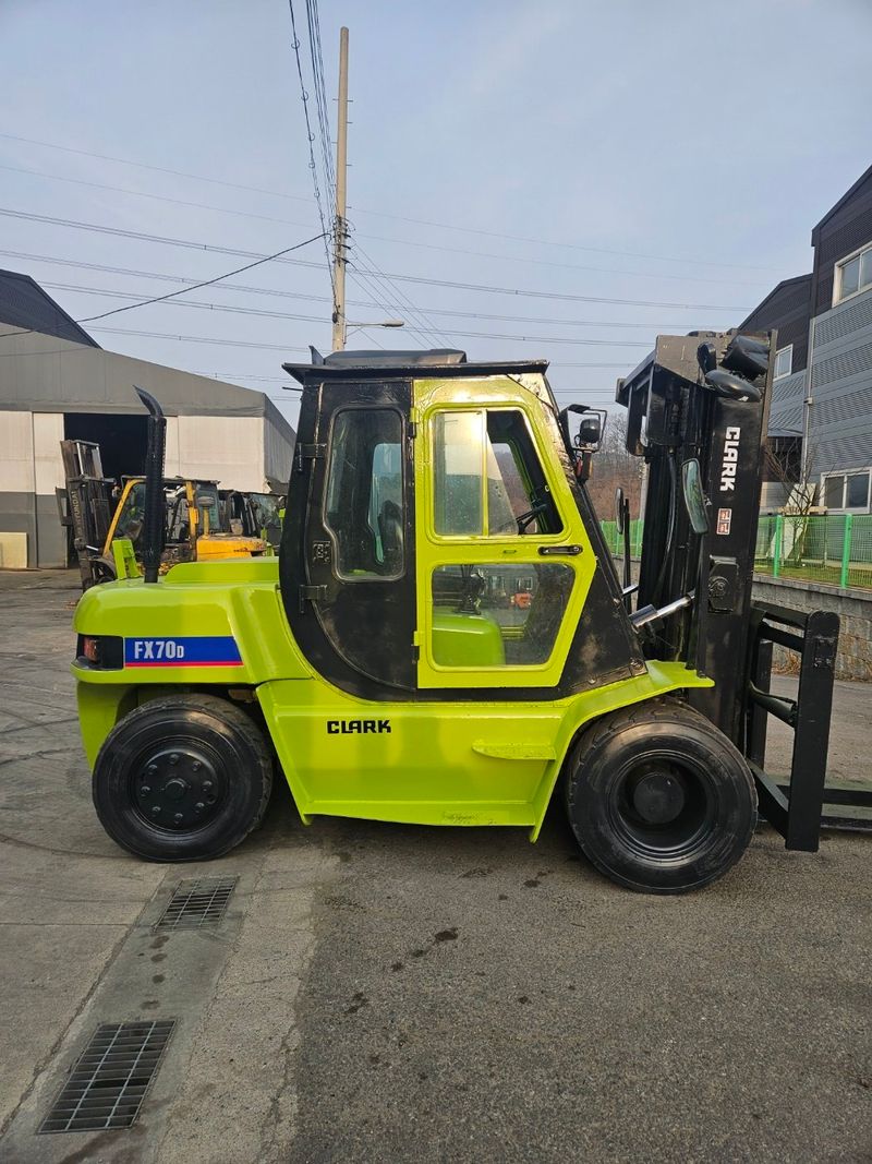 한효진님의 장터 판매 상품 [풀옵션 삼성 7톤 디젤 중고지게차 ] 첨부 사진