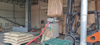 사천시향촌동 돼지띠님의 선도농가에 선정된 소감은? · 참여글 작성글 사진