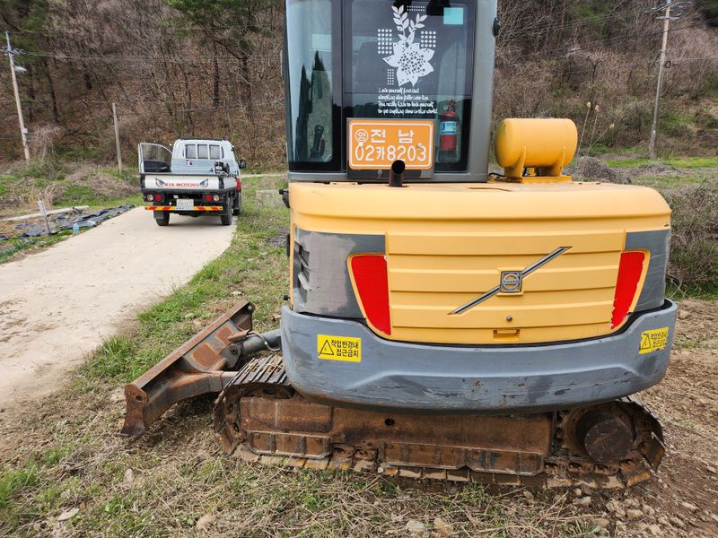 은가비농장님의 장터 판매 상품 [볼보02w-c 굴삭기(판매완료)] 첨부 사진