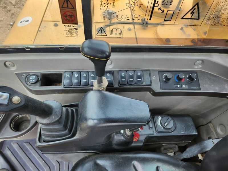 은가비농장님의 장터 판매 상품 [볼보02w-c 굴삭기(판매완료)] 첨부 사진