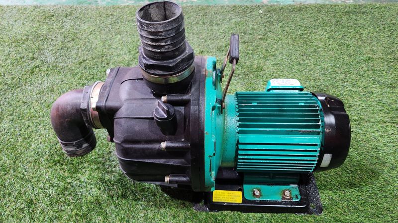 김동현님의 장터 판매 상품 [윌로농해수용펌프 (판매완료)] 첨부 사진