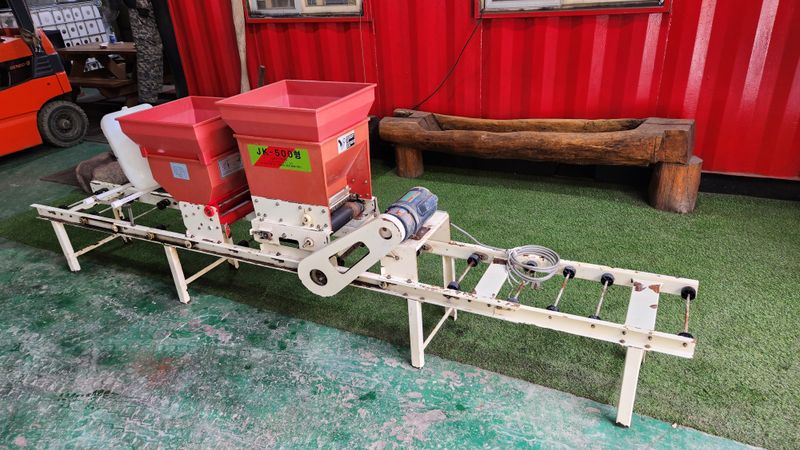 김동현님의 장터 판매 상품 [제광파종기 (판매완료)] 첨부 사진