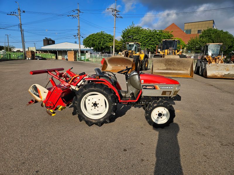 장터 상품 [소형미니트렉터 얀마 F-220(22마력)] 썸네일