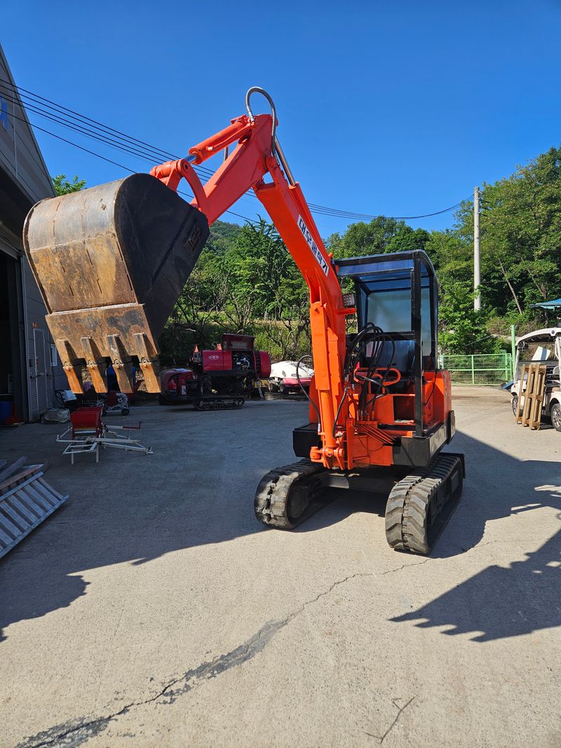 신지안님의 장터 판매 상품 [대우솔라 3톤미니 포크레인판매합니다] 첨부 사진