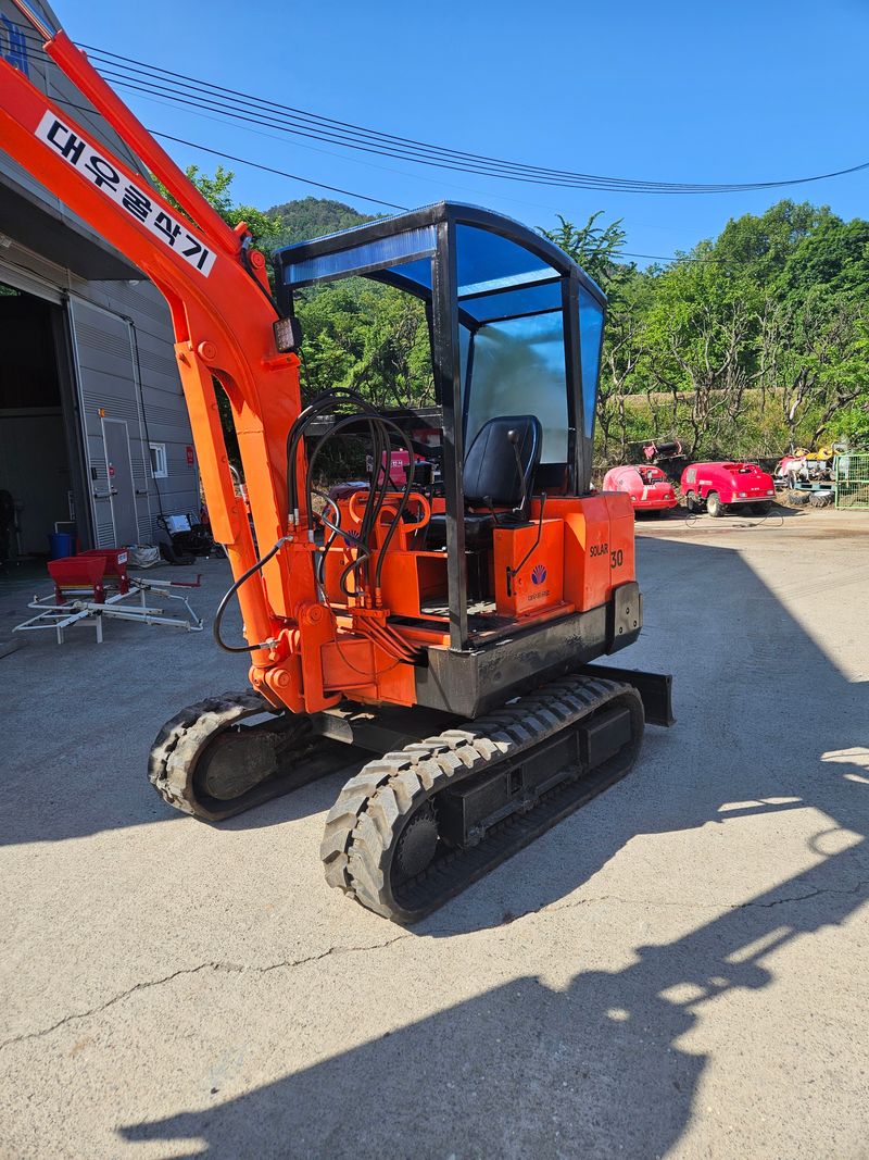 신지안님의 장터 판매 상품 [대우솔라 3톤미니 포크레인판매합니다] 첨부 사진