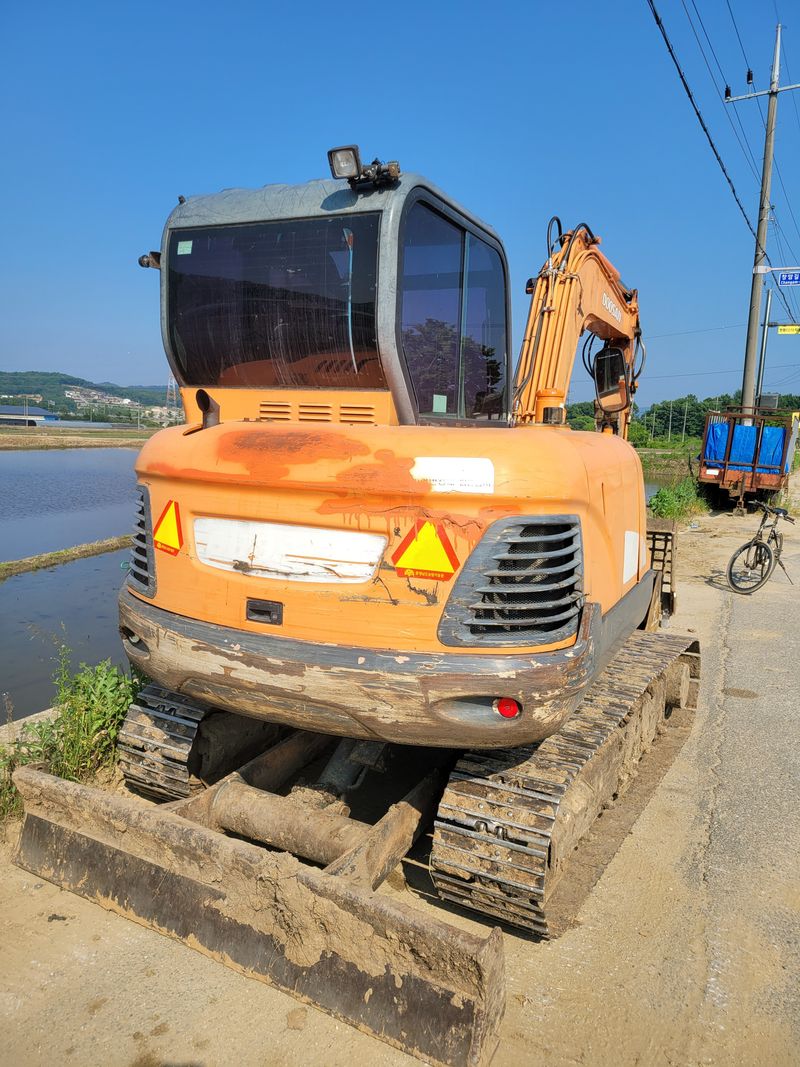 권석민님의 장터 판매 상품 [두산02굴삭기] 첨부 사진