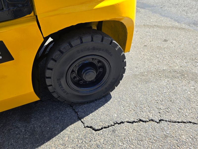 한효진님의 장터 판매 상품 [중고지게차 포렉스2.5톤 더블타이어] 첨부 사진