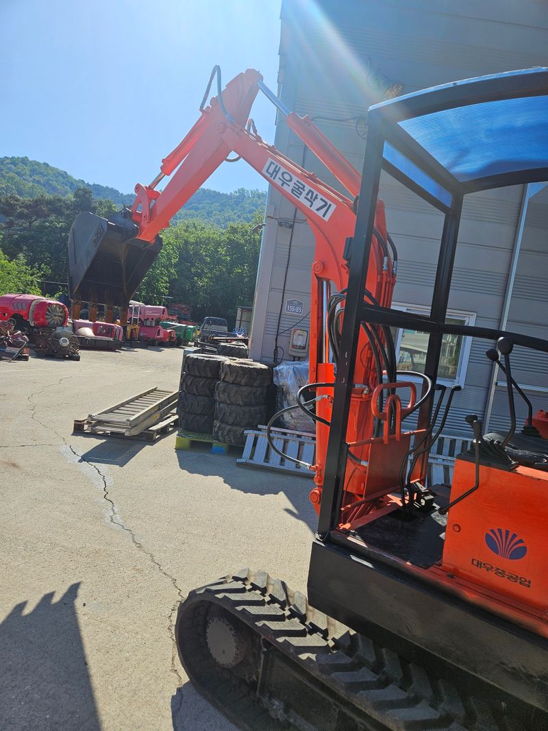 신지안님의 장터 판매 상품 [대우 3톤 미니굴삭기판매합니다] 첨부 사진
