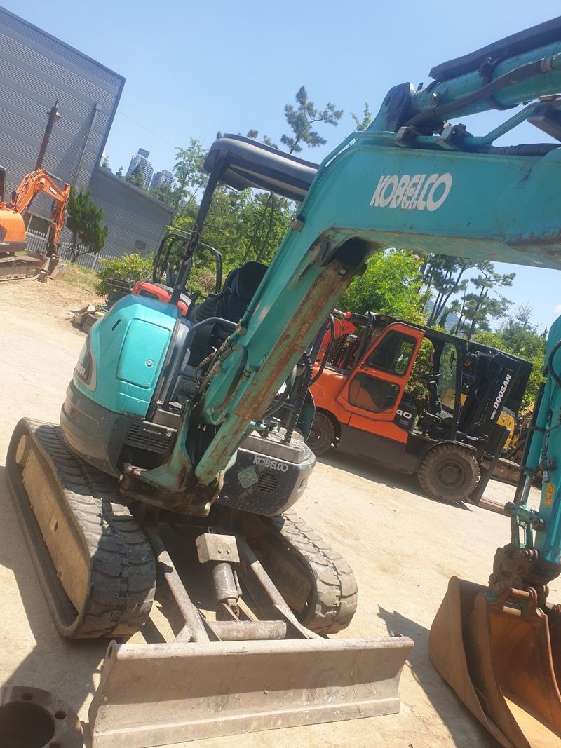 중고굴삭기 김동윤님의 장터 판매 상품 [3톤급중고미니굴삭기] 첨부 사진