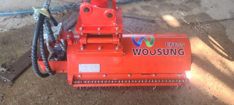 장터 상품 [미니 굴삭기용 제초기] 썸네일