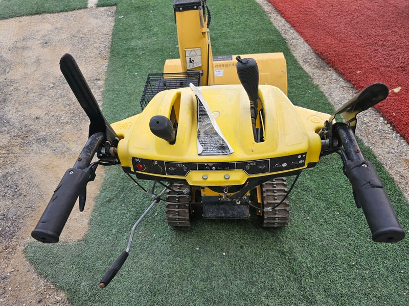 최도윤(중고농기계)님의 장터 판매 상품 [자주식 제설차 판매합니다 ] 첨부 사진