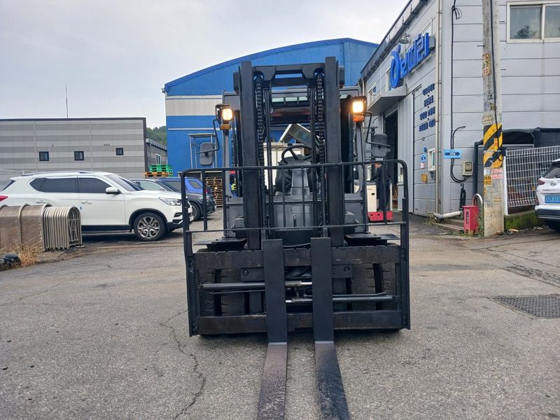 한효진님의 장터 판매 상품 [두산 4.5톤 자동발 디젤 중고지게차 ] 첨부 사진