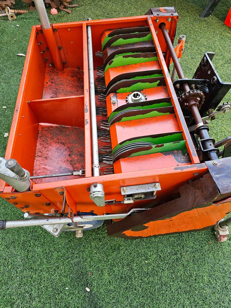 최도윤(중고농기계)님의 장터 판매 상품 [대성 경운기용 마늘파종기를 판매합니다 ] 첨부 사진