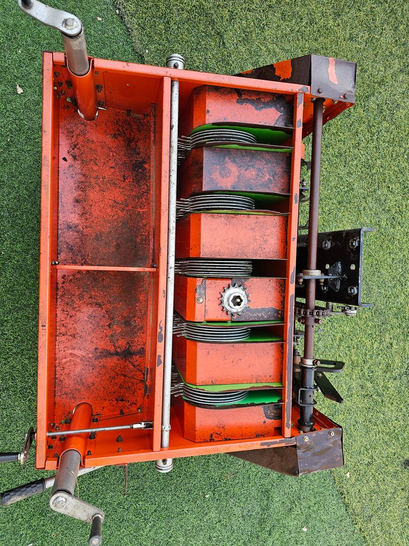 최도윤(중고농기계)님의 장터 판매 상품 [대성 경운기용 마늘파종기를 판매합니다 ] 첨부 사진