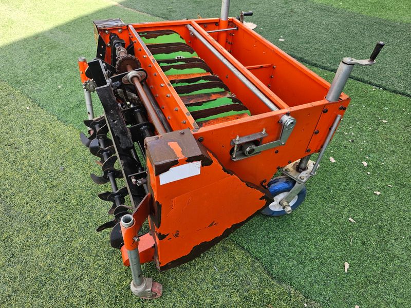 최도윤(중고농기계)님의 장터 판매 상품 [대성 경운기용 마늘파종기를 판매합니다 ] 첨부 사진