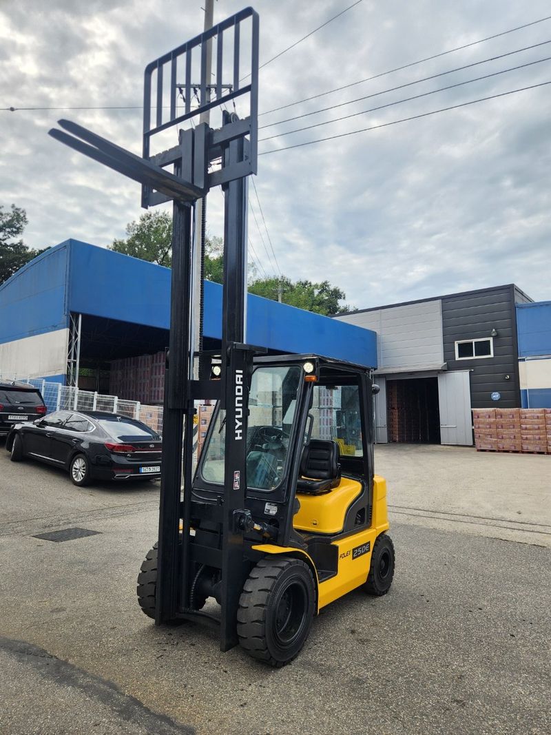 한효진님의 장터 판매 상품 [현대 포렉스 2.5톤 디젤 중고지게차 ] 첨부 사진