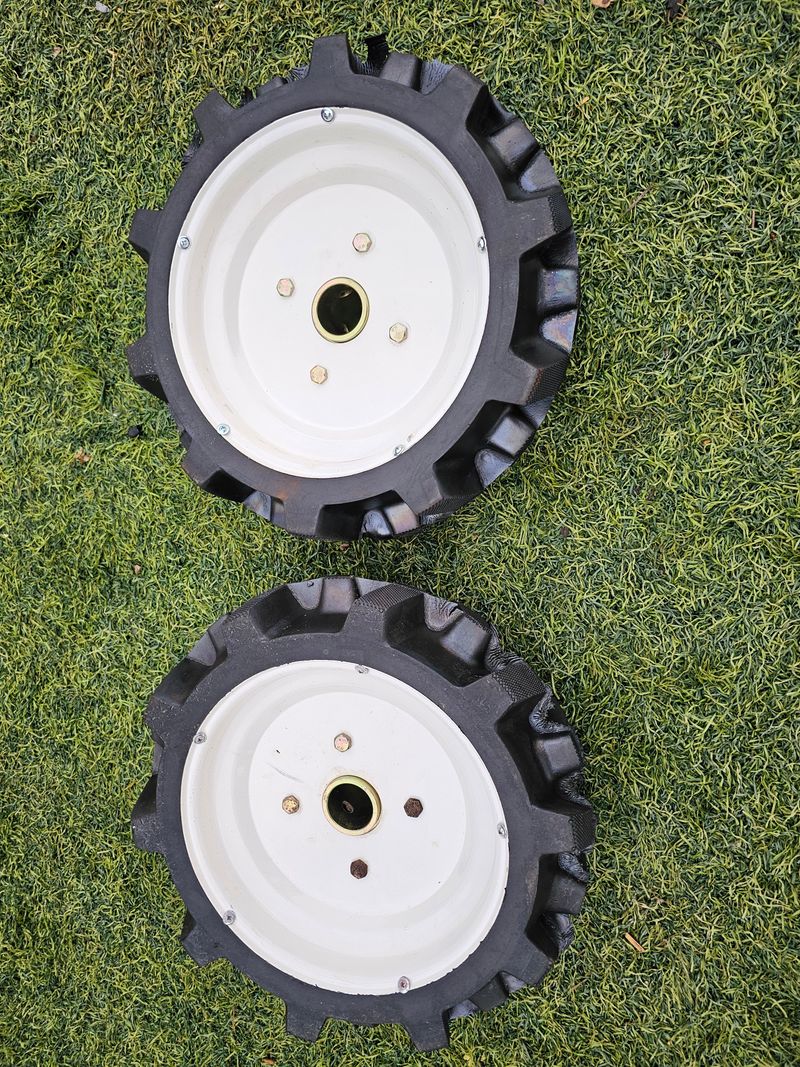 최도윤(중고농기계)님의 장터 판매 상품 [관리기용 통고무바퀴 판매합니다    ] 첨부 사진