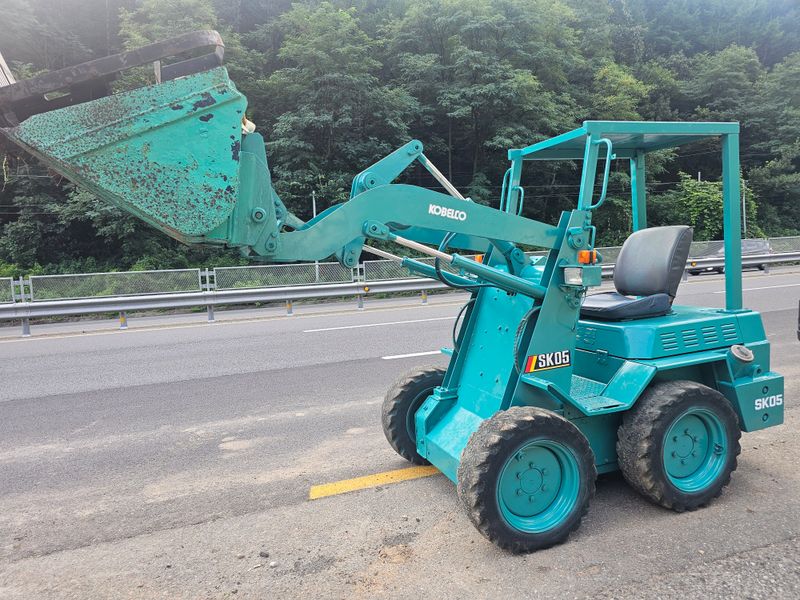 김호한님의 장터 판매 상품 [코벨코 스키로더 SK05] 첨부 사진