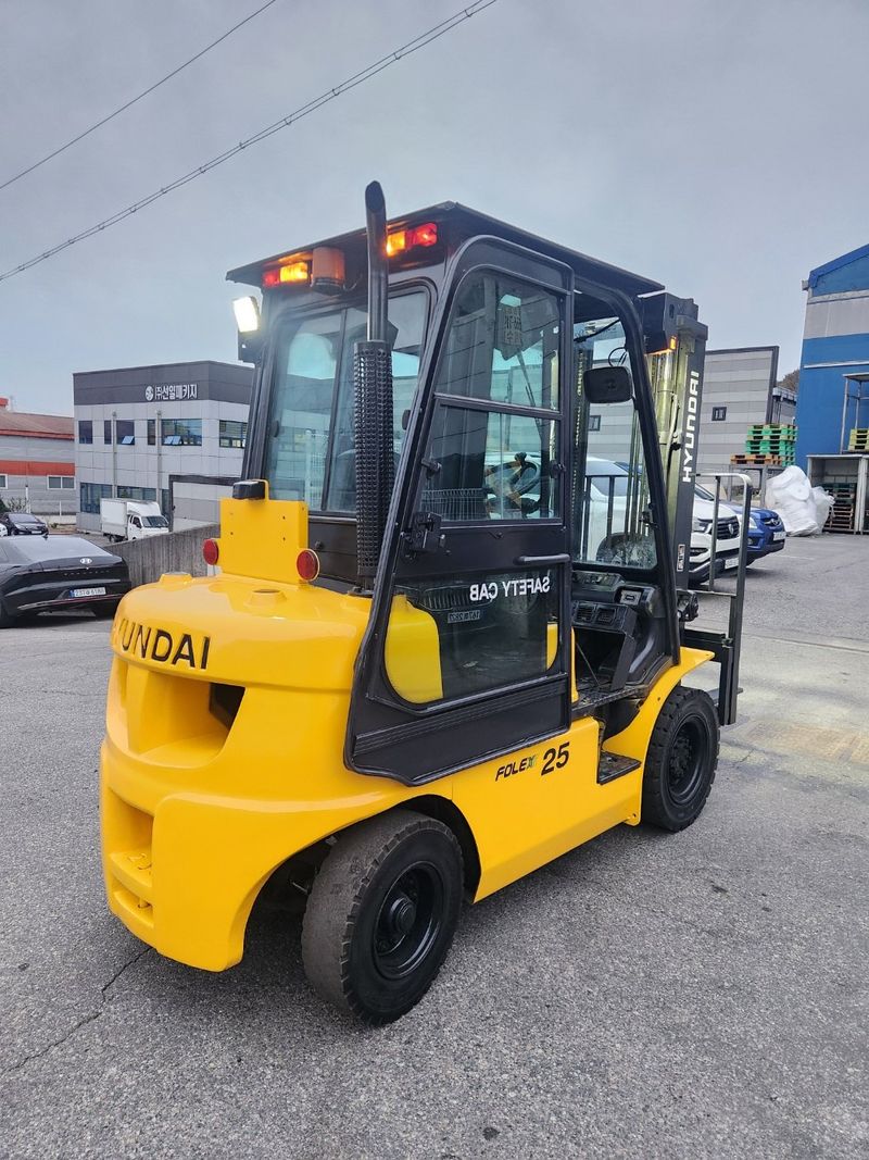 한효진님의 장터 판매 상품 [2.5톤 캐빈 싸이드쉬프트 디젤 중고지게차 ] 첨부 사진