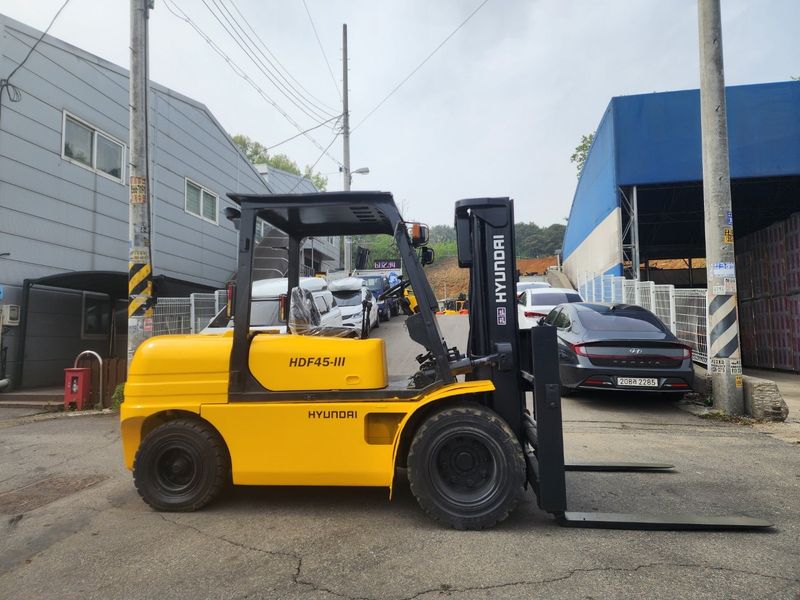한효진님의 장터 판매 상품 [현대 4.5톤 자동발 디젤 중고지게차 ] 첨부 사진