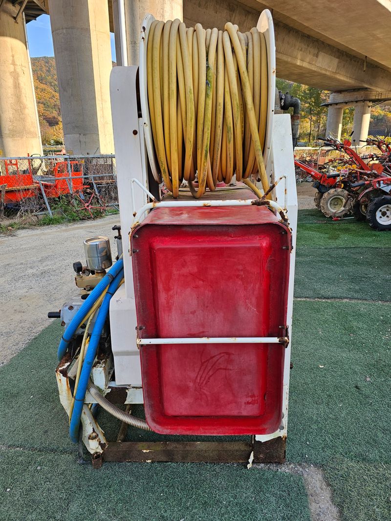 최도윤(중고농기계)님의 장터 판매 상품 [트렉터용 분무기판매합니다.] 첨부 사진