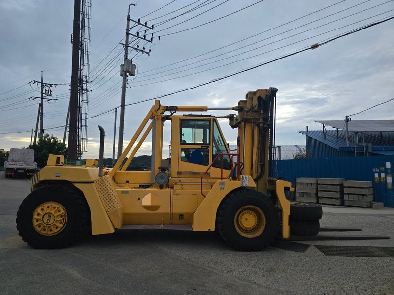 한효진님의 장터 판매 상품 [CVS페라리 25톤 디젤 중고지게차 ] 첨부 사진