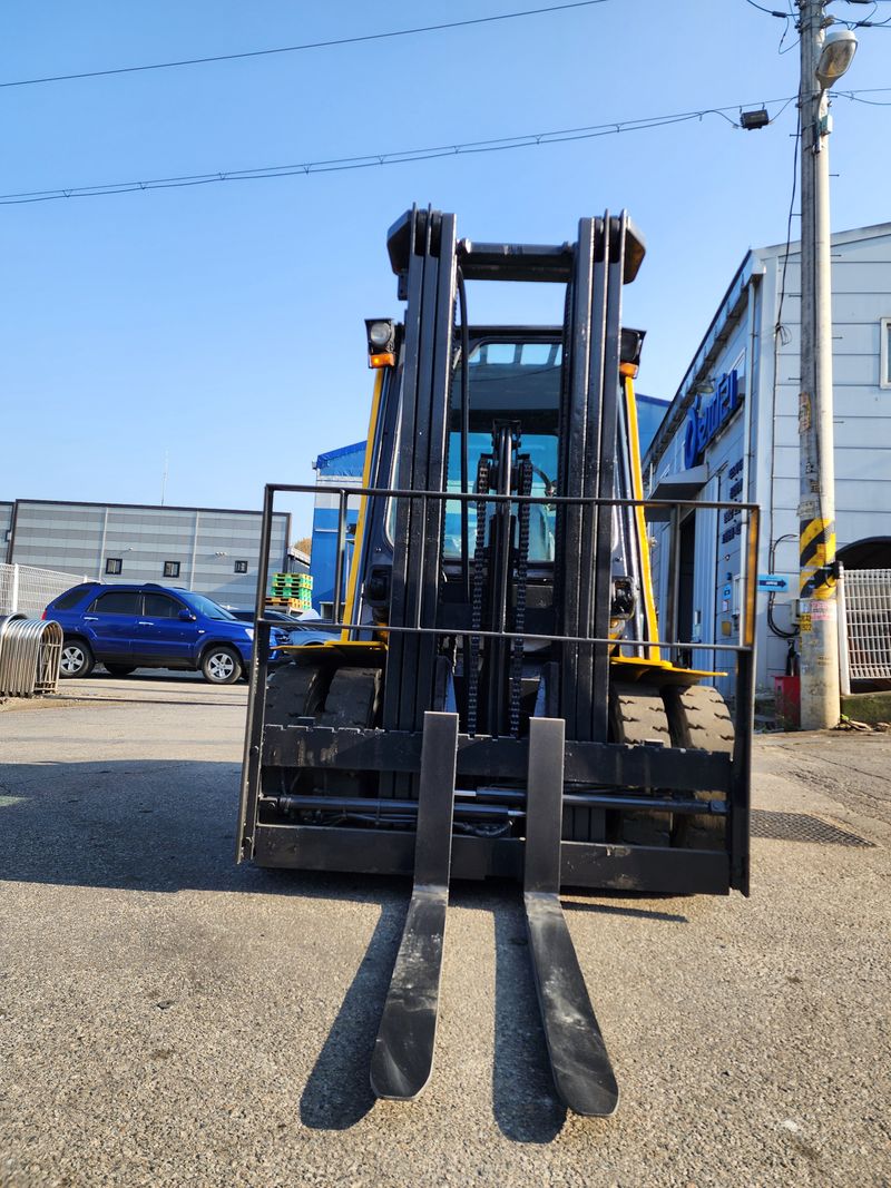 한효진님의 장터 판매 상품 [2.5톤 3단 자동발 더블 디젤 중고지게차 ] 첨부 사진