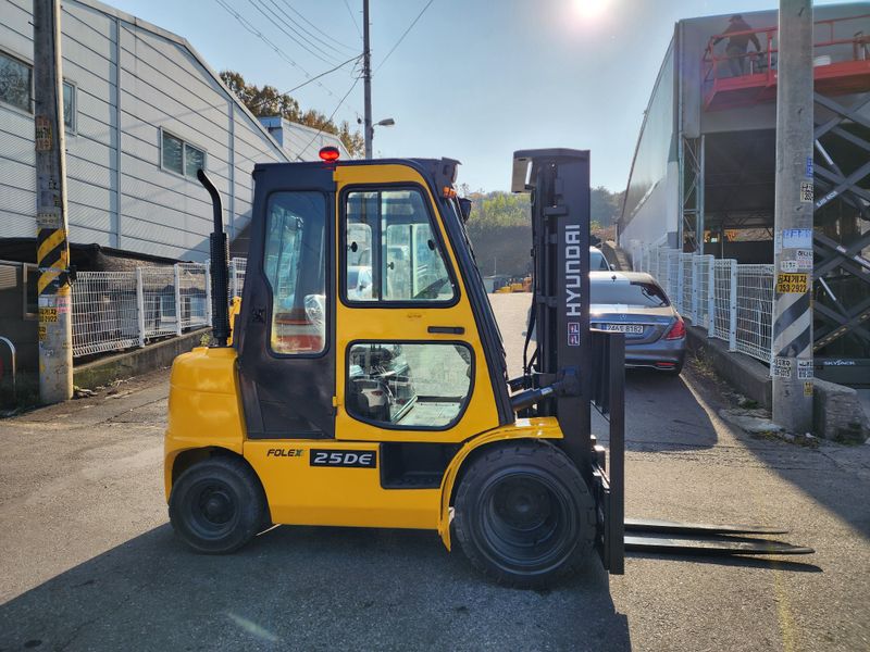 한효진님의 장터 판매 상품 [2.5톤 3단 자동발 더블 디젤 중고지게차 ] 첨부 사진