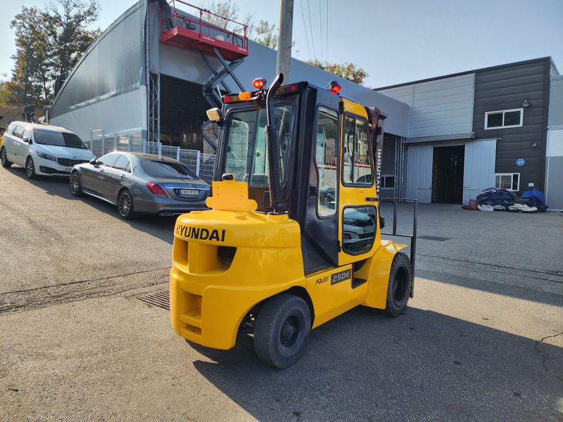 한효진님의 장터 판매 상품 [2.5톤 3단 자동발 더블 디젤 중고지게차 ] 첨부 사진