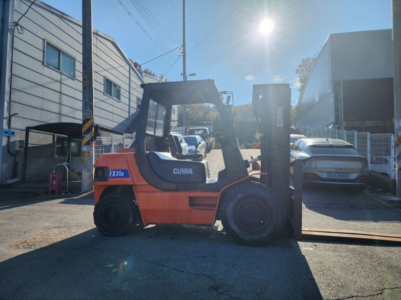 한효진님의 장터 판매 상품 [3.5톤 3단마스트 디젤 중고지게차 ] 첨부 사진