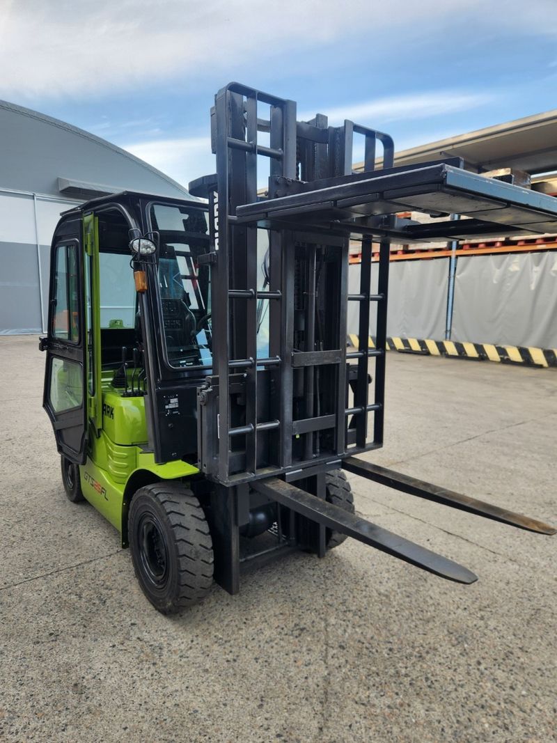 한효진님의 장터 판매 상품 [2.5톤 로드스테빌 디젤 중고지게차 ] 첨부 사진