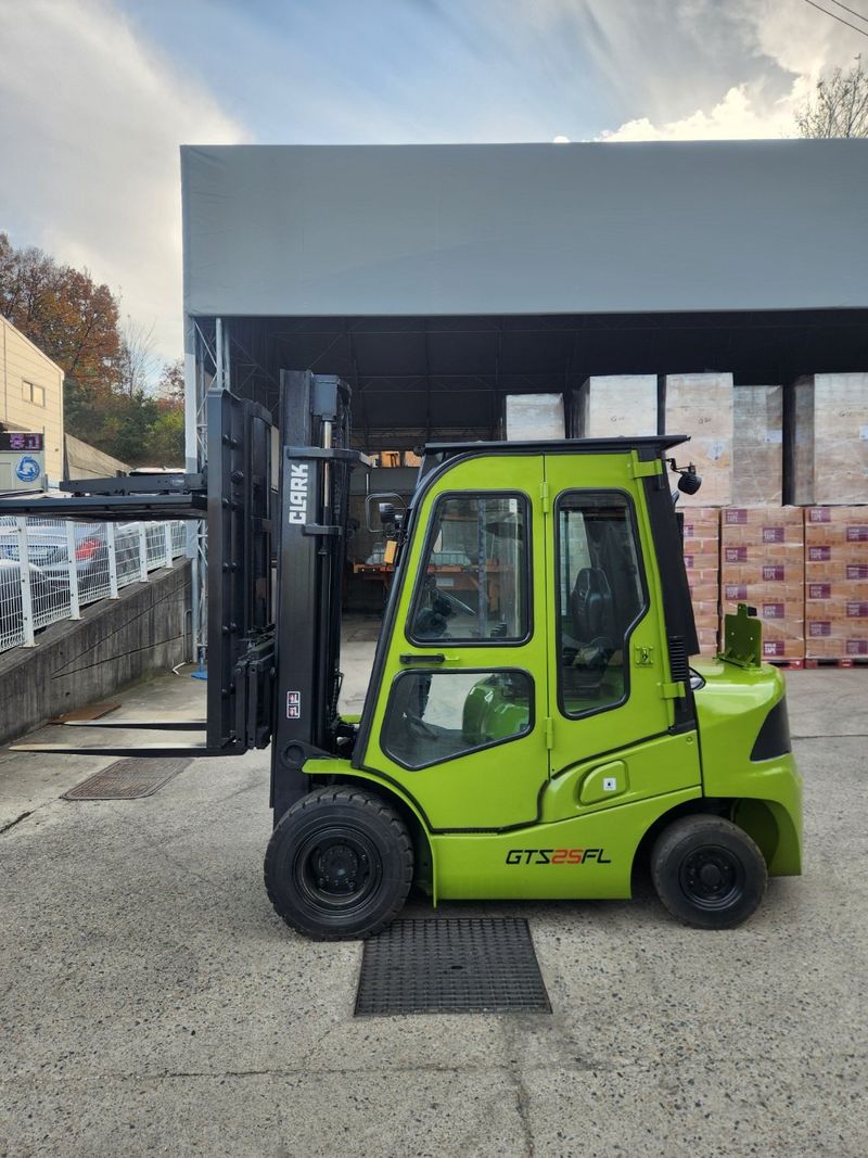 한효진님의 장터 판매 상품 [2.5톤 로드스테빌 디젤 중고지게차 ] 첨부 사진