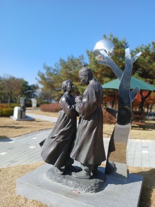 인생은나그네님의 학창 시절, 가장 좋아했던 노래나 가수는? · 참여글 작성글 사진