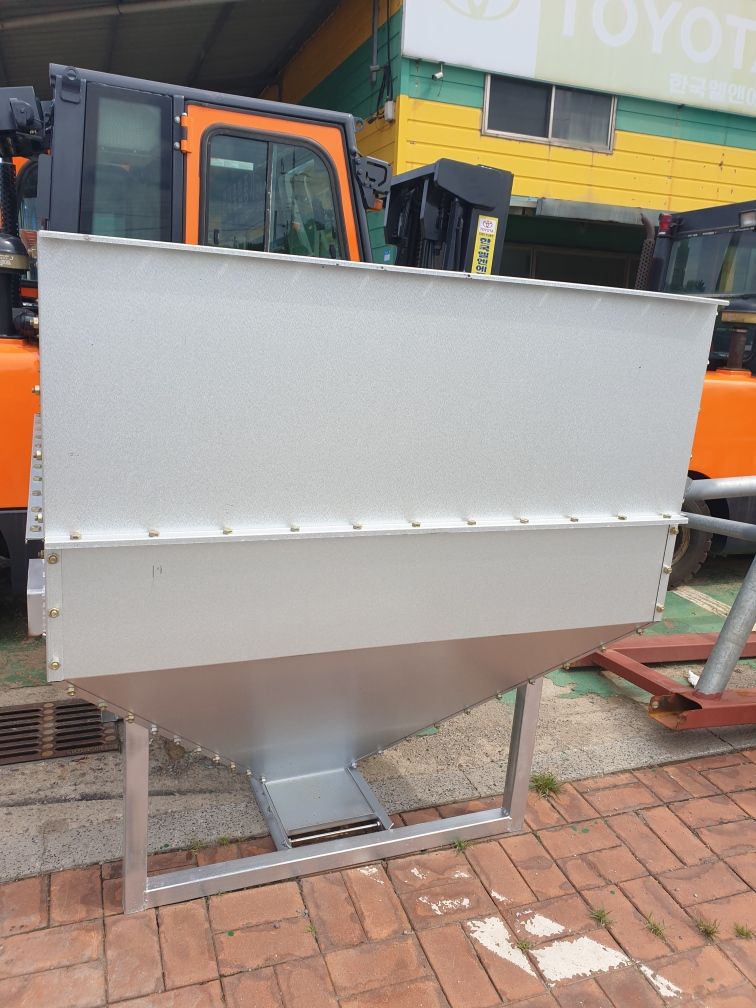 중고농기계님의 장터 판매 상품 [만능곡물이송적재함] 첨부 사진