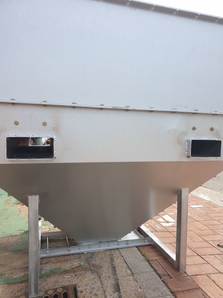 중고농기계님의 장터 판매 상품 [만능곡물이송적재함] 첨부 사진