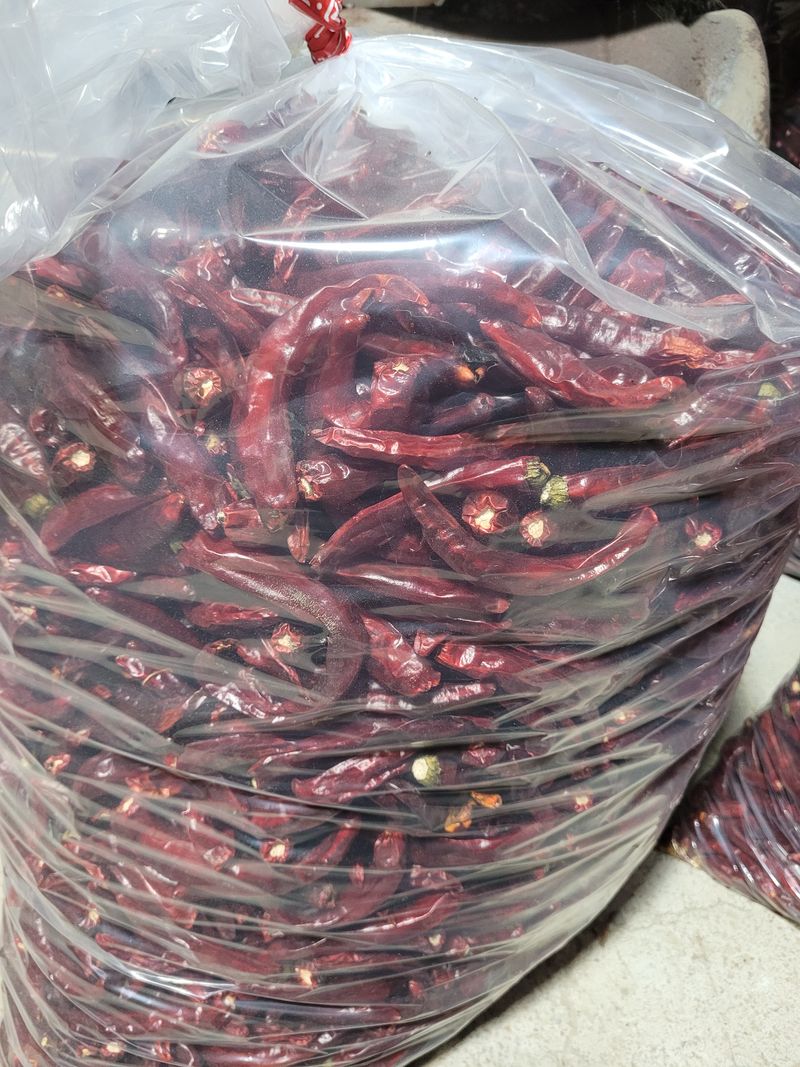 한경희 님의 장터 판매 상품 [건고추,,,고추가루 한근에 15000원 600그램입니다 고추가루도 한근에 16000원 정확하게 600그람 입] 첨부 사진