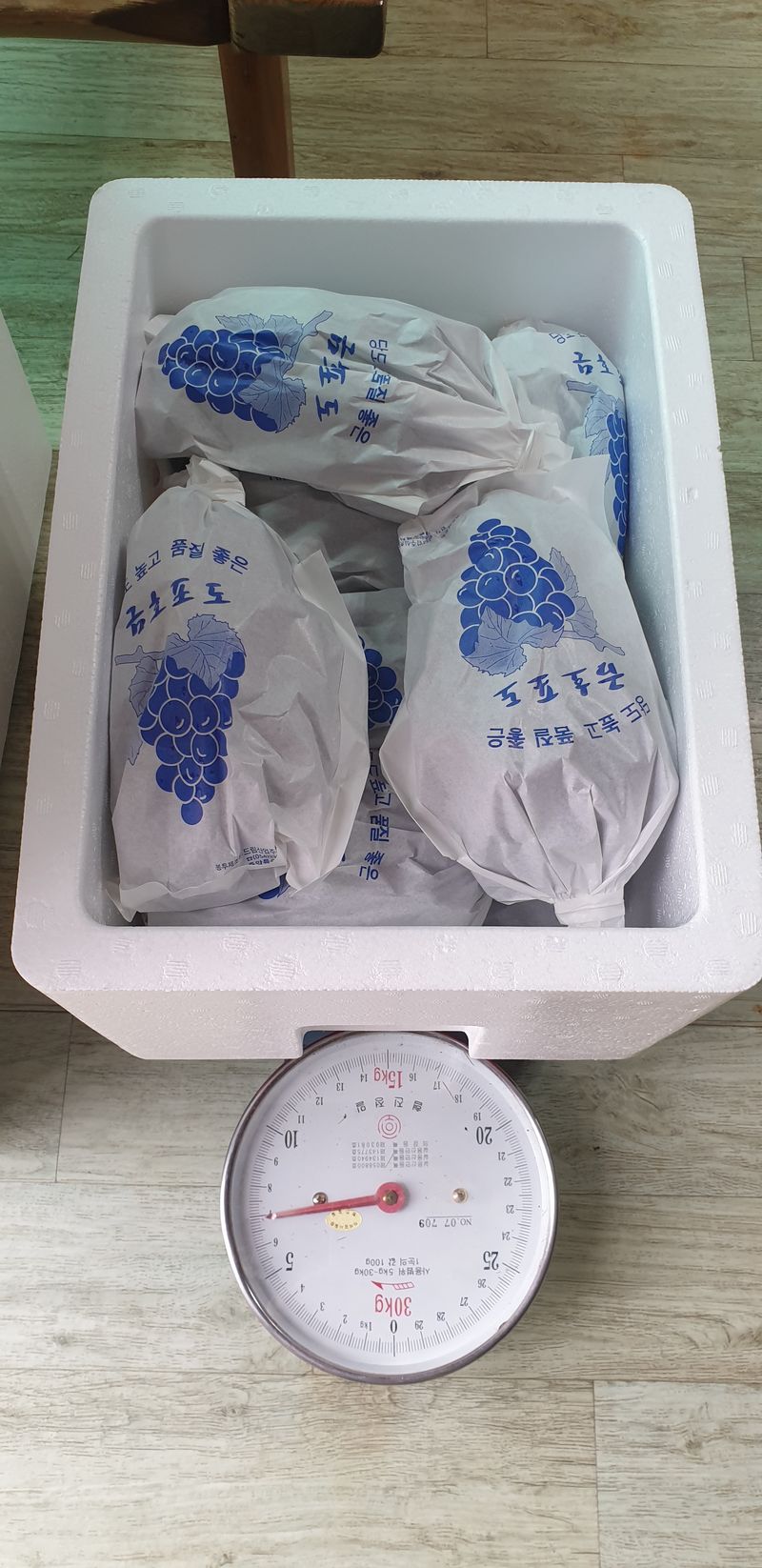 장터 상품 [머루포도 3kg.   20,000원] 썸네일